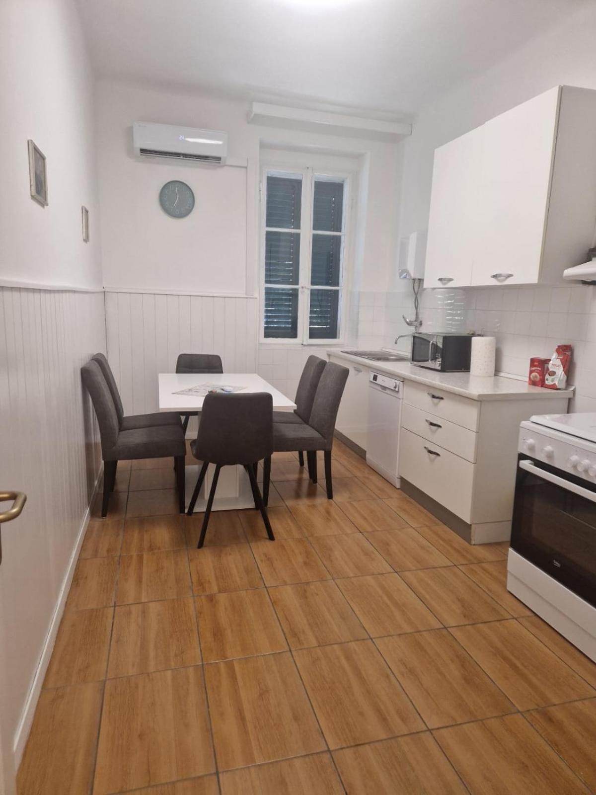 Apartment Pape Split Eksteriør billede
